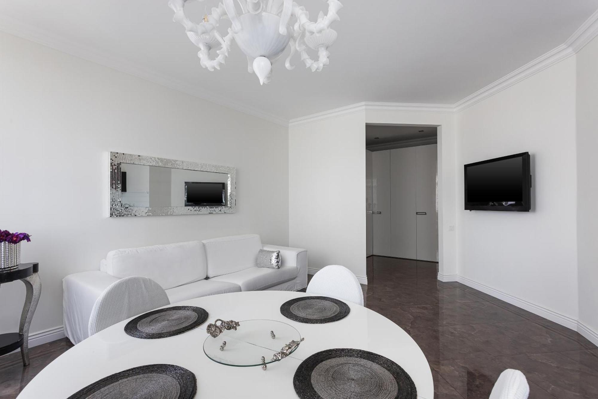 Feeria Apartment Odesa Exterior photo